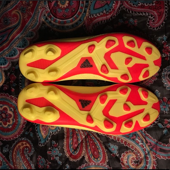 Brand New Adidas Predator Soccer Cleats - Picture 4 of 4